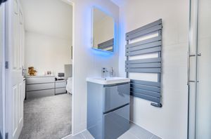 En suite for bedroom 1 angle 2- click for photo gallery